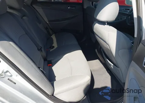 2013 Hyundai Sonata Gls z USA, uszkodzony, nr VIN 5NPEB4AC5DH805145